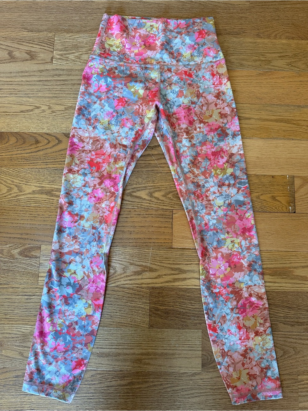 Lululemon Watercolor Floral Multicolor Leggings Pink Size 4